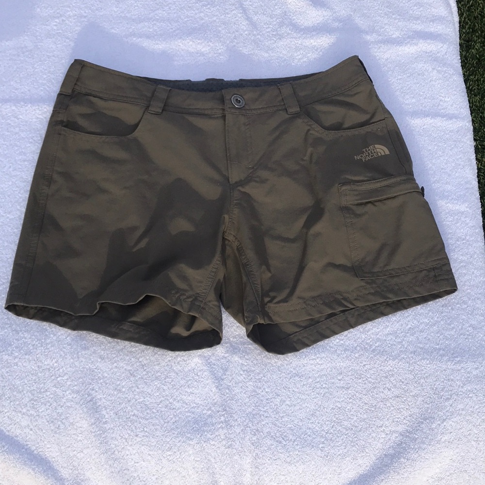 🧗🏻‍♀️North Face Shorts